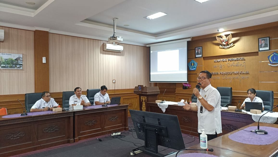 Asistensi Relawan Anti Narkoba Dalan Rangka KIE Sumber Daya Pembangunan Desa Konsep Otomatis